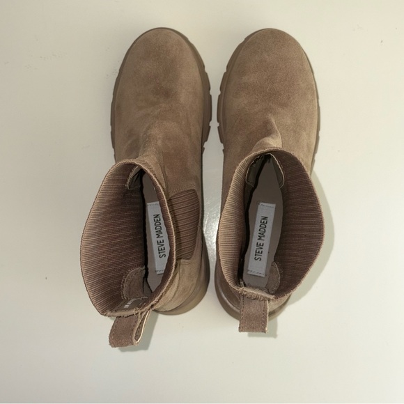 New Steve Madden Hayle Chelsea Boot Size 9M - Picture 6 of 8